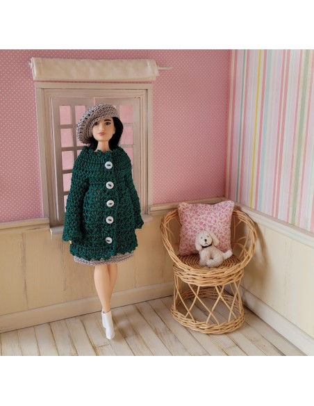 Jupe, manteau, écharpe et béret au crochet pour poupée Barbie Curvy