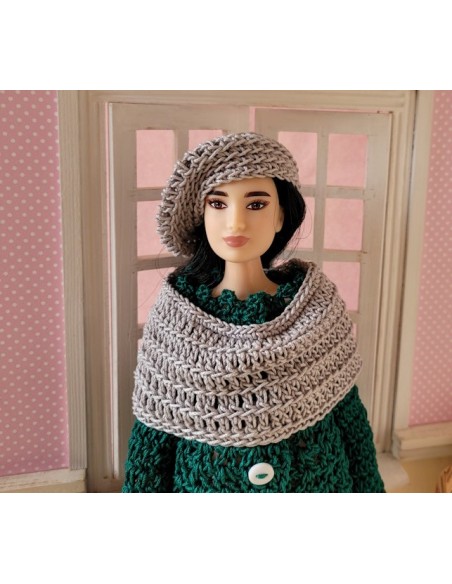 Jupe, manteau, écharpe et béret au crochet pour poupée Barbie Curvy