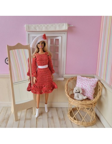 Ensemble robe et béret au crochet pour poupée Barbie