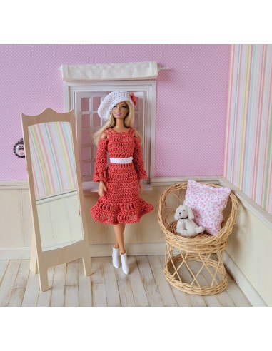 Ensemble robe et béret au crochet pour poupée Barbie