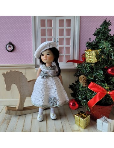 Ensemble robe et béret au crochet pour poupée Ten Ping