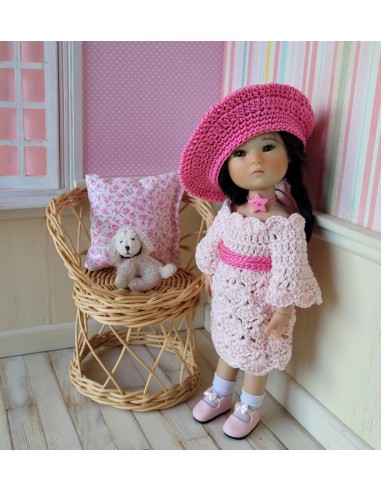 Ensemble robe et béret au crochet pour poupée Ten Ping