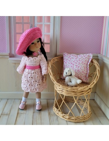 Ensemble robe et béret au crochet pour poupée Ten Ping