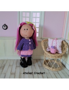 Robe, gilet, barrettes et sac au crochet pour poupée Little Mia