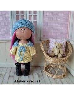 Robe, châle et bonnet au crochet pour poupée Little Mia