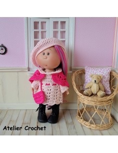 Robe, châle, béret et sac au crochet pour poupée Little Mia