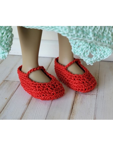 Ensemble top, jupe, chapeau et chaussures au crochet pour poupée Ruby Red Fashion Friends