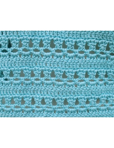 Top bleu ciel fait main au crochet