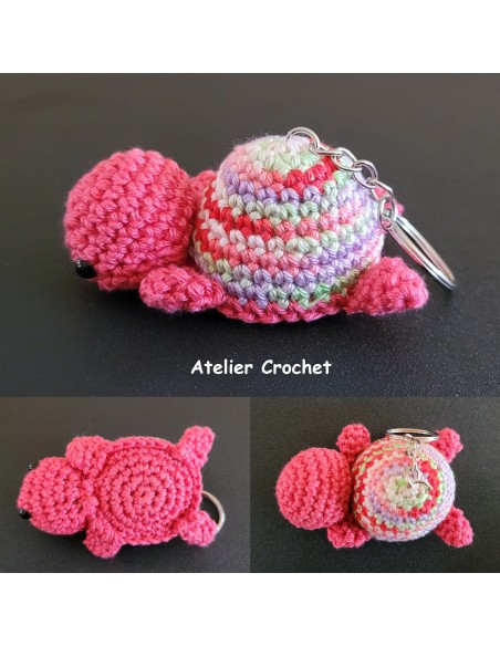 porte-clés tortue multicolore au crochet fait main