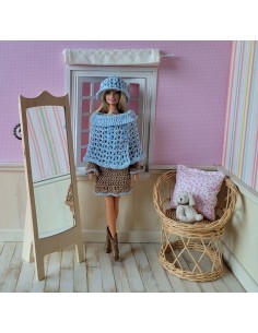 Ensemble robe à manches longues, cape et chapeau au crochet pour Barbie 2