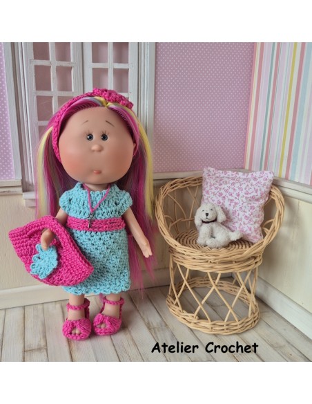 Ensemble robe, sac, serre tête et chaussures au crochet pour poupée Little Mia Nines d'Onil