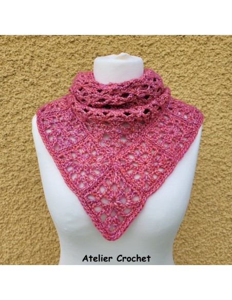 châle fait main au crochet