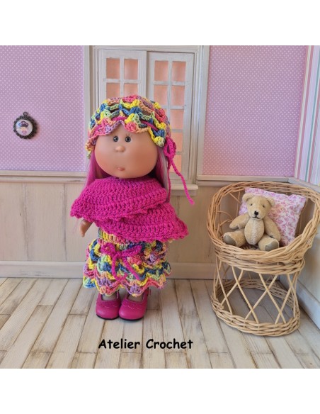 Robe, étole et chapeau ensemble au crochet pour poupée Little Mia Nines d'Onil Robe, étole et chapeau ensemble au crochet pour poupée Little Mia Nines d'Onil
