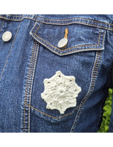 veste en jean customisée au crochet