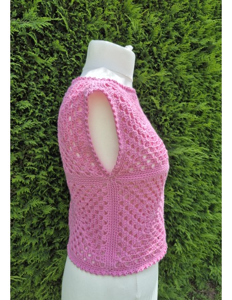 Top rose fait main au crochet