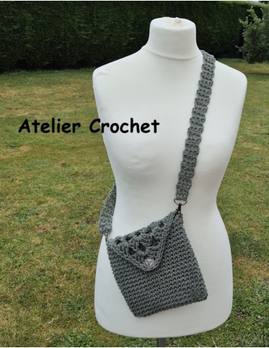 Sac vert kaki granny réalisé à la main au crochet taille unique