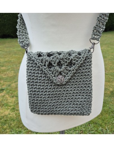 Sac vert kaki granny réalisé à la main au crochet taille unique