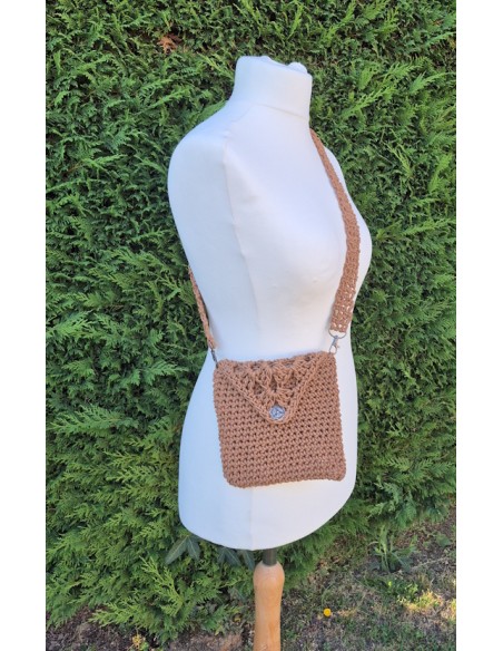 sac marron pour femme à base de granny au crochet