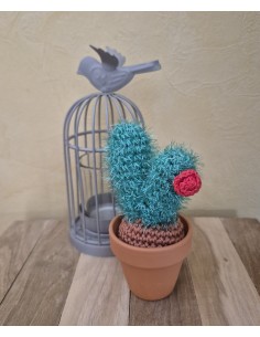 Cactus fleuri fait main au crochet