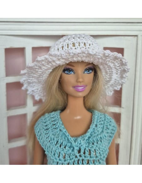 Jupe, top et chapeau au crochet pour Barbie