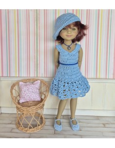 ensemble robe, châle, béret et chaussures pour poupée Ruby Red Fashion Friends 2