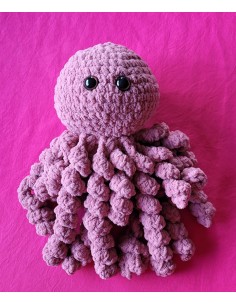 amigurumi pieuvre rose au crochet 2