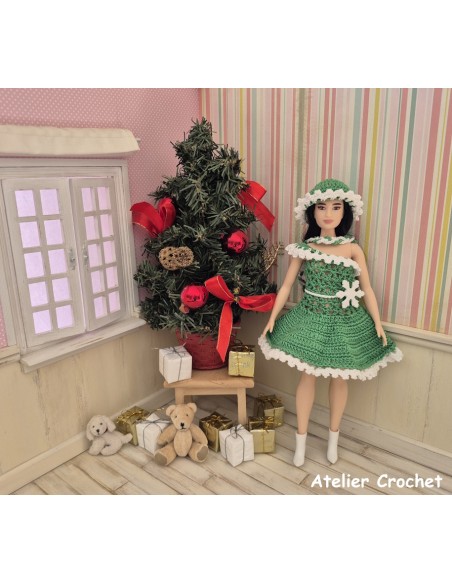 Robe de Noël, écharpe et bonnet au crochet pour poupée Barbie Curvy
